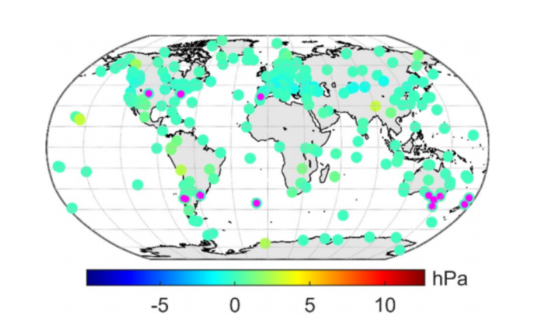 global map of GNSS stations